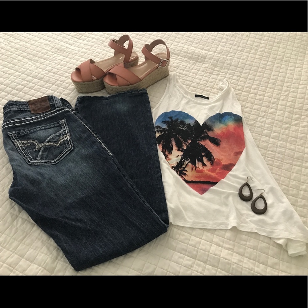 Super soft and worn in vintage BIG STAR jeans!